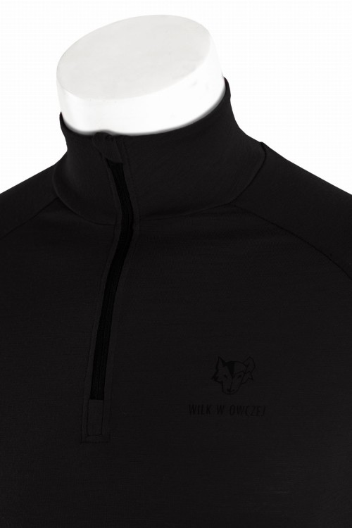 meska-koszulka-merino-Malamute-Outdoor-LS-czarny3-wilk-w-owczej.jpg